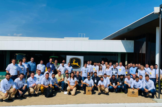 Gestores de Vendas em Programa de Vendas John Deere Gestores de Vendas em Programa de Vendas John Deere
